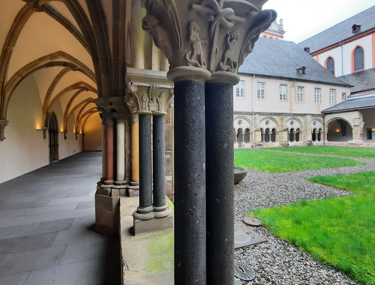 tl_files/wgt/galerien/2026-03-11 Kreuzgang Matthias/Kreuzgang (03).jpg